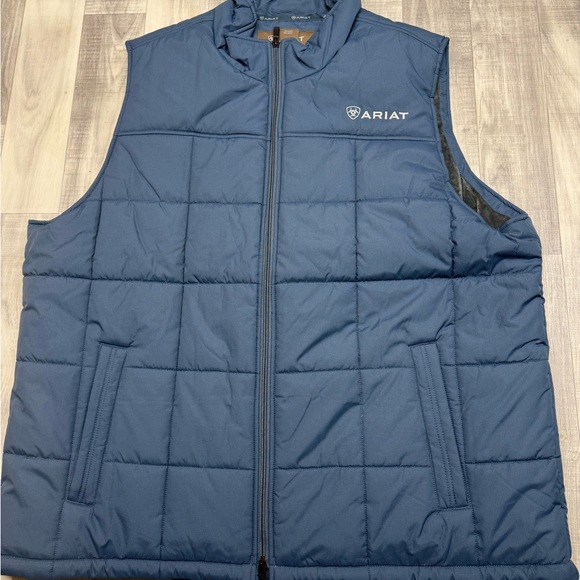 Ariat Other - Men's XXL Ariat Crius Blue Quilted Insulated Wind/Waterproof Puffer Vest